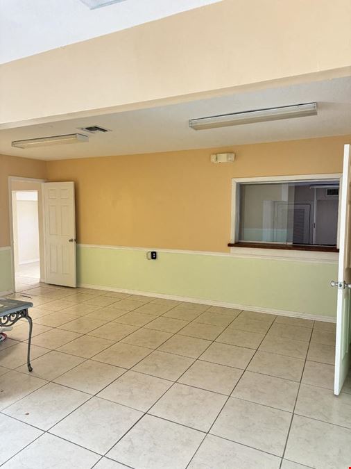 4,691 +/- SQFT FREESTANDING office space
