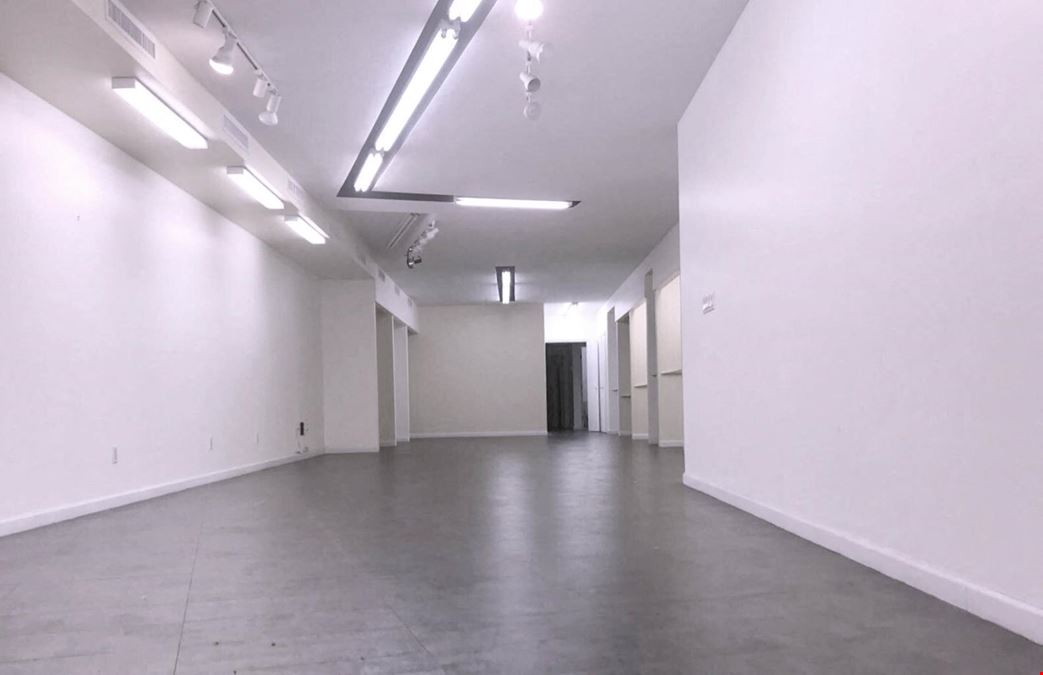 41 W 36th St
