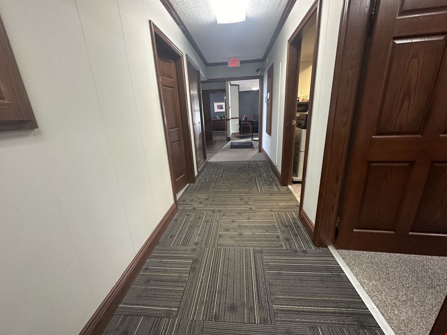 2833 Cleveland Ave NW, Canton, OH 44709