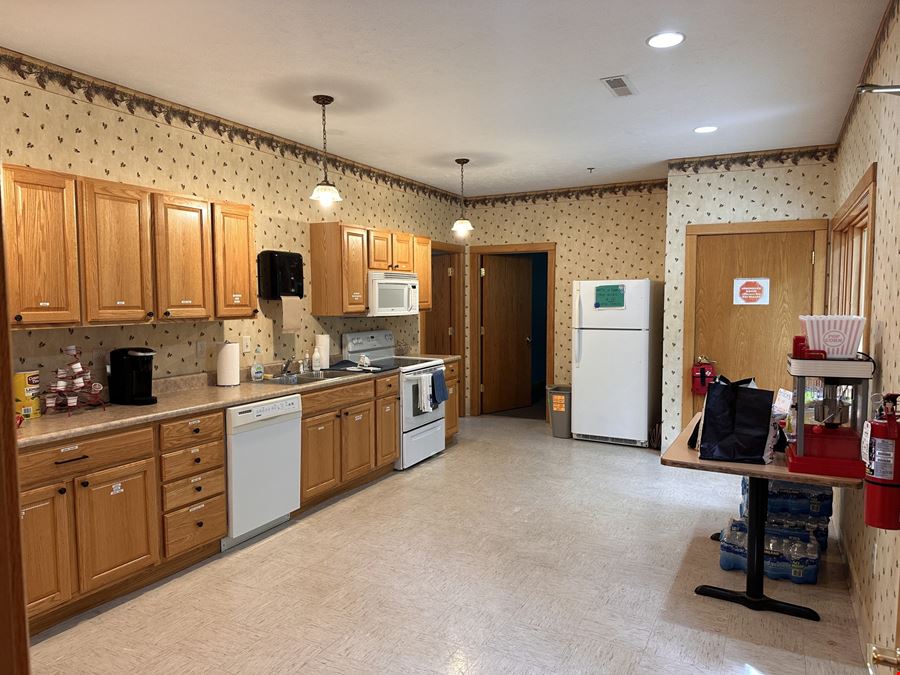 1499 Business Park Dr