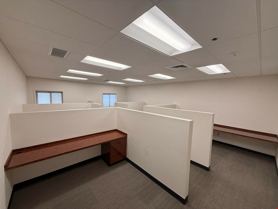 3904 E. Flamingo Ave.