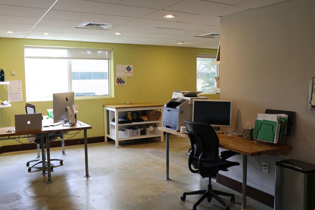For Lease Corner Unit Office/Warehouse