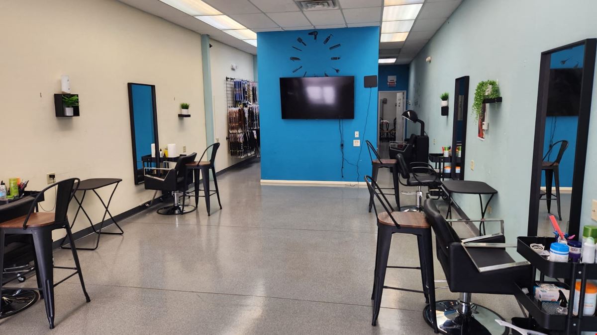 Retail/Office Space Available