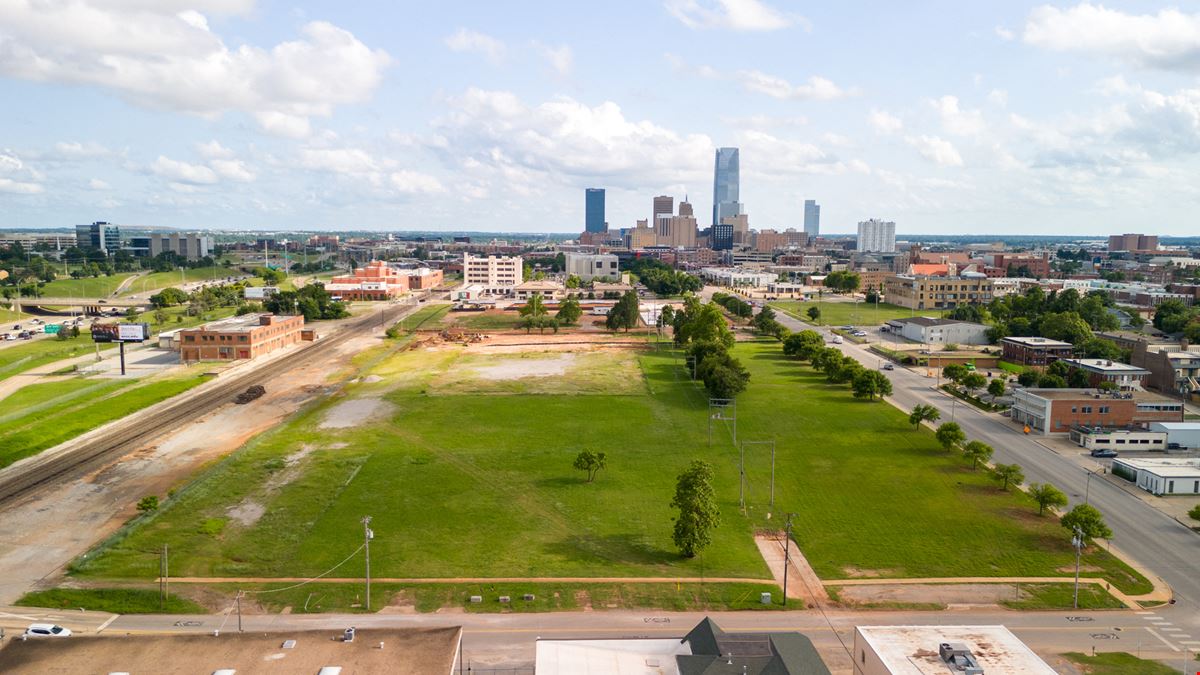 1500 Broadway Land