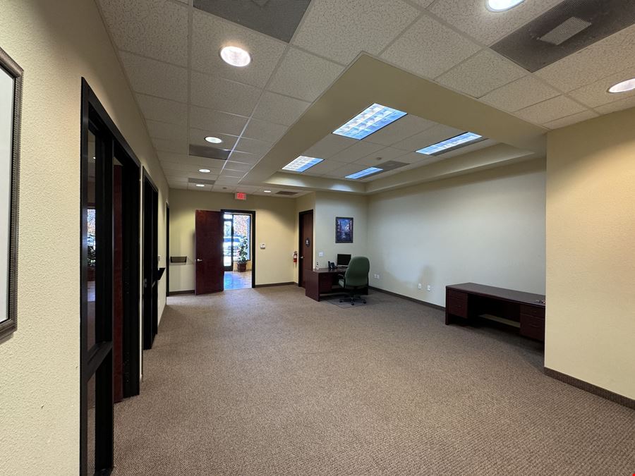 ±1,893 SF of Professional Office Space Off Ave 26
