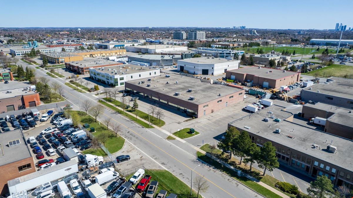 181 Regina Rd