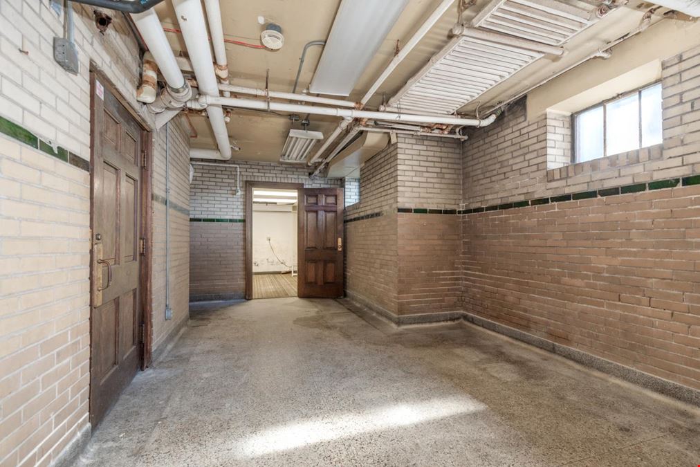 Rare Clayton Conversion Opportunity
