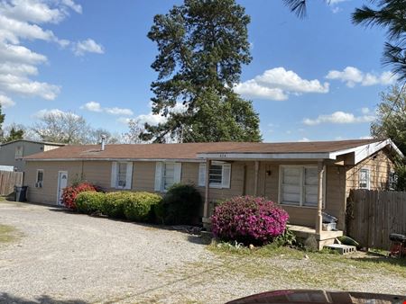 Preview of commercial space at 424 Vaughn Road