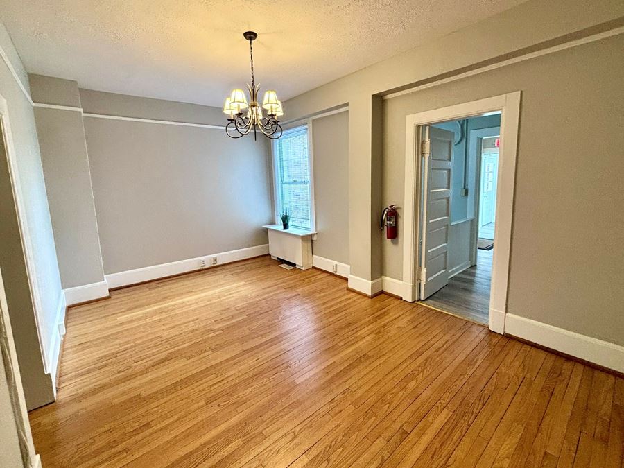 5805-5811 North Post Road