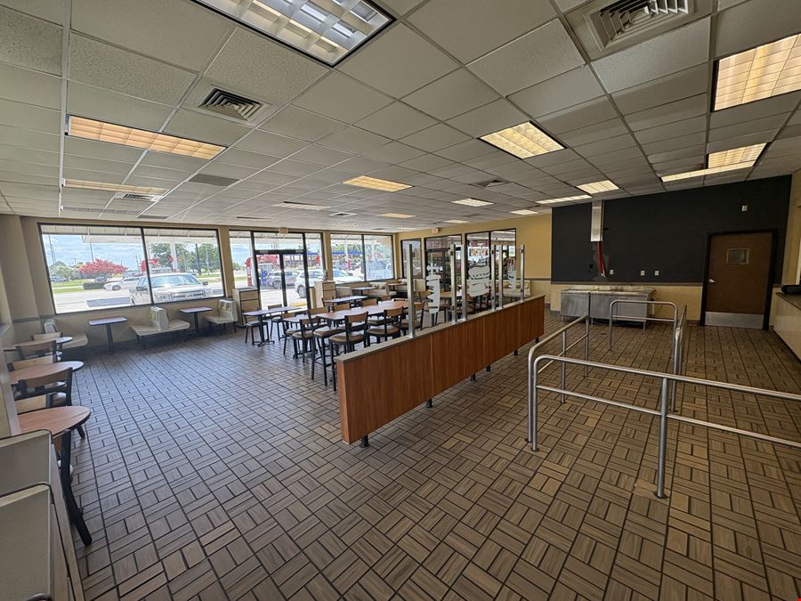 QSR/Fast Casual with Drive Thru