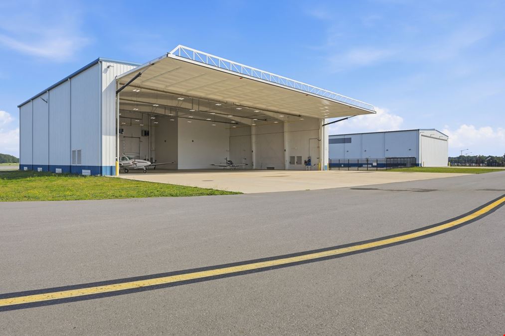 Hangar 30