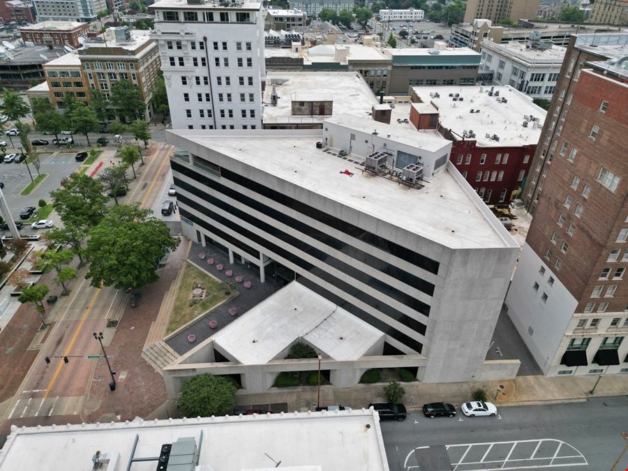 105 W Capitol Ave