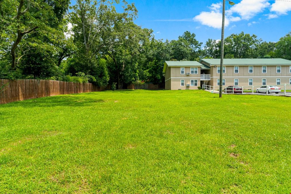 872 Deer Wood Ln
