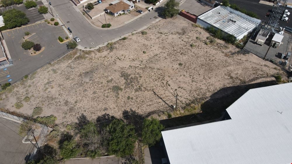 PRIME ±1.17 ACRE INDUSTRIAL YARD NEAR AIRPORT & I25