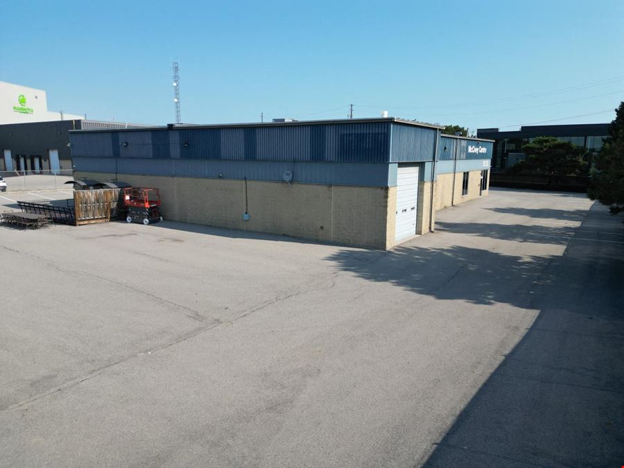 5135 Fairview Street, Burlington, ON L7L 4W8
