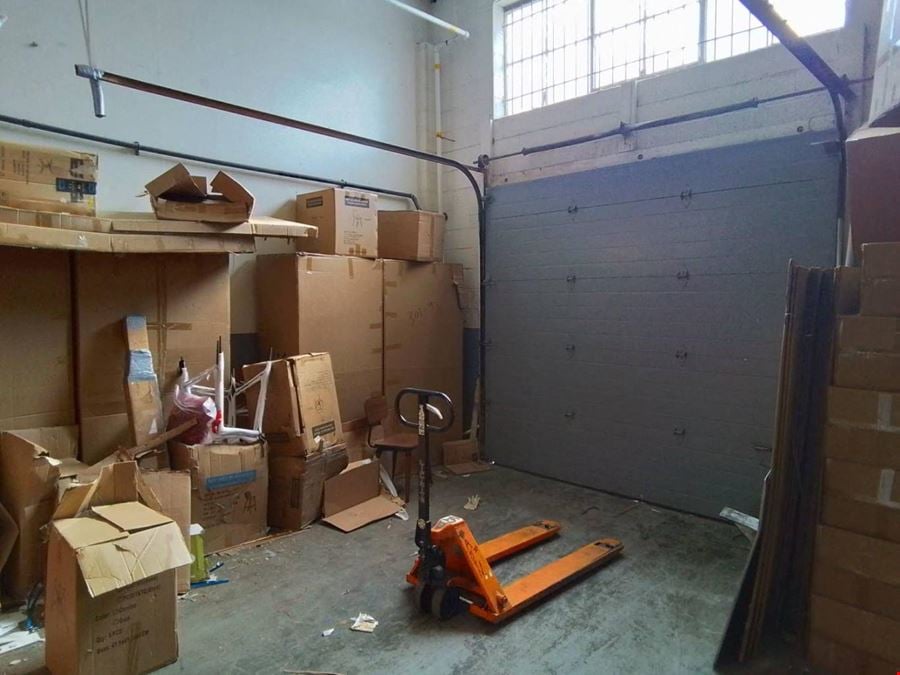 6,100 sqft private industrial warehouse for rent in Mississauga
