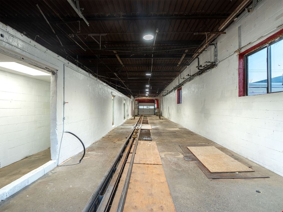 627 Erie Ave - Former Dr. Hugg's Car Wash
