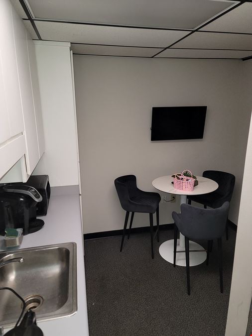 Own Your Own Office in Fayetteville!