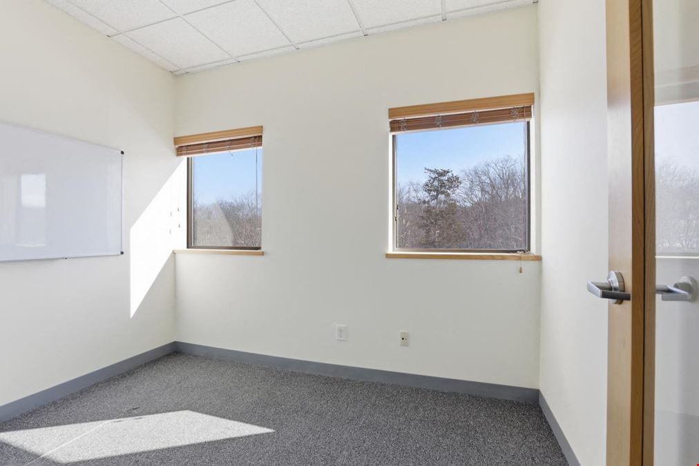 3,700sf Professional Office Suite for Lease in Rowley, MA