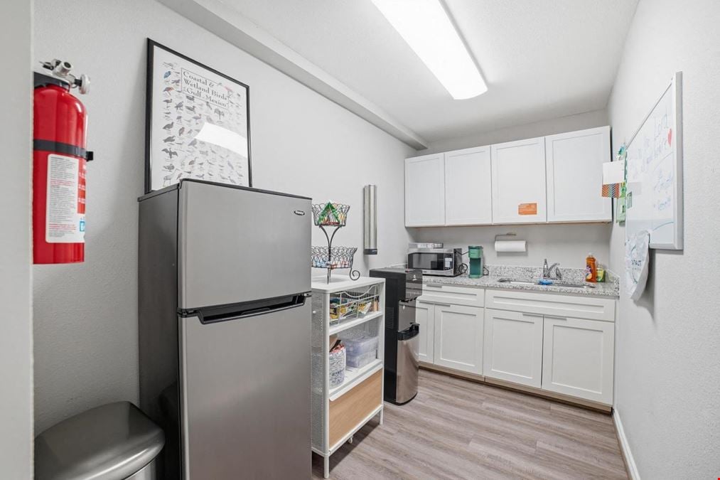 2313 Ridge Rd #102