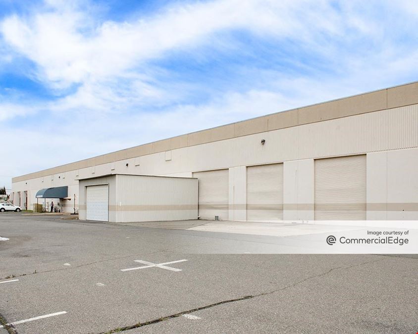11840 Folsom Blvd