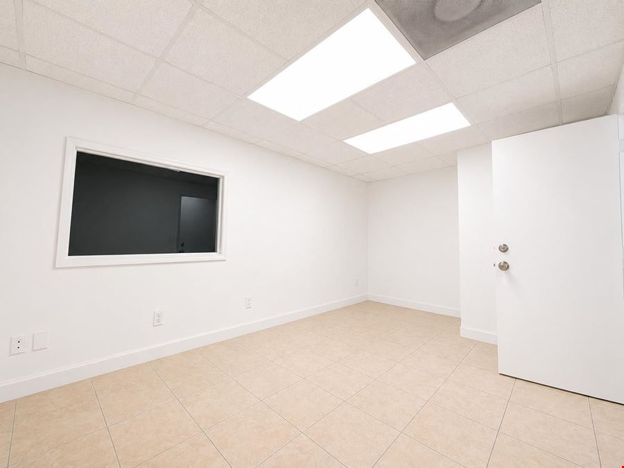 2818-20 NW 72nd Avenue