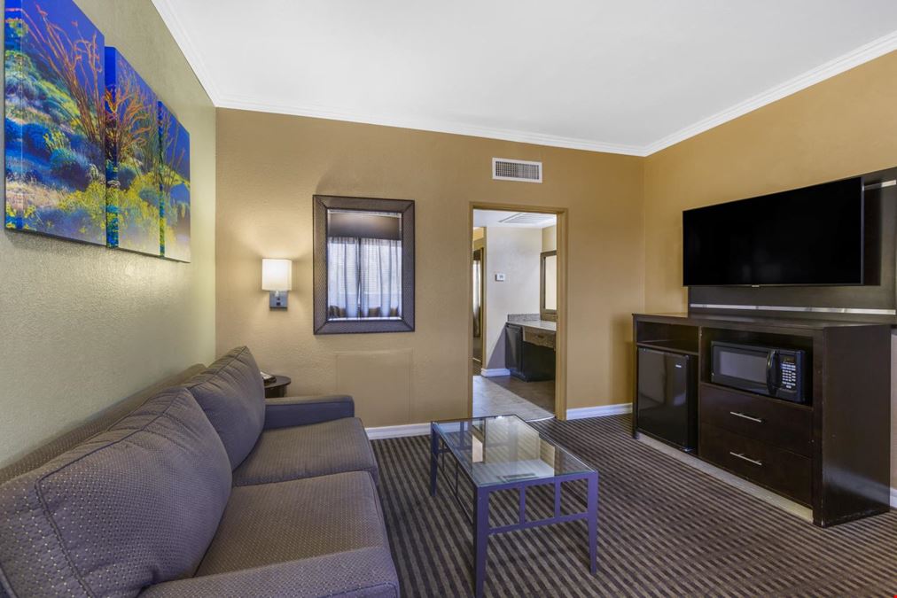 Best Western Royal Sun Inn & Suites