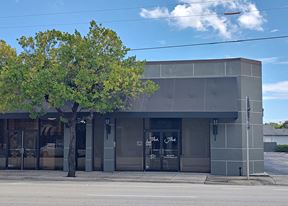 Retail Showroom with Signage in WPB
