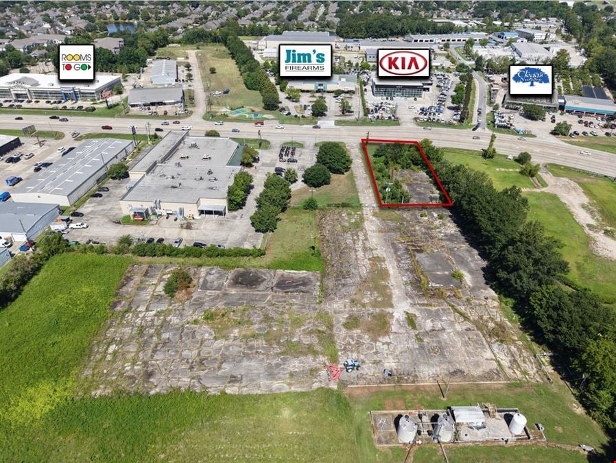 Retail Pad on High Profile Siegen Lane