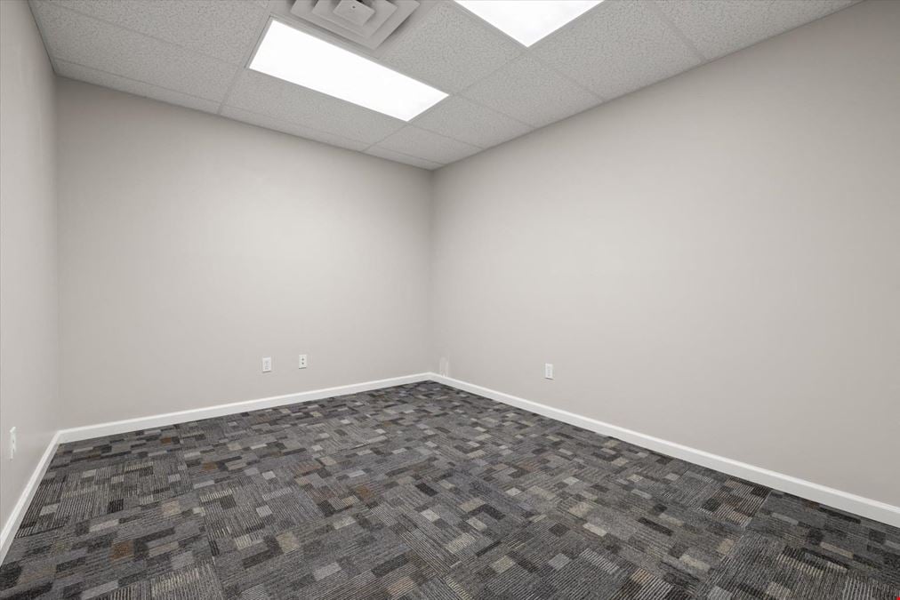 2 Executive Suites 