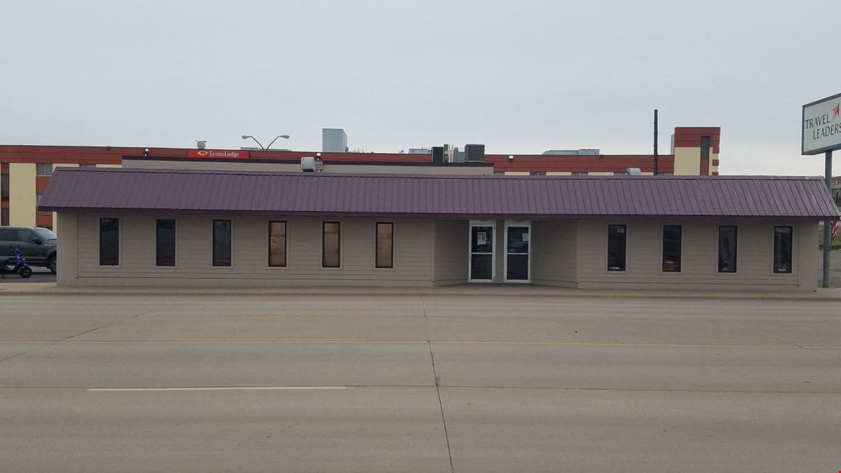 122 E Sioux Ave