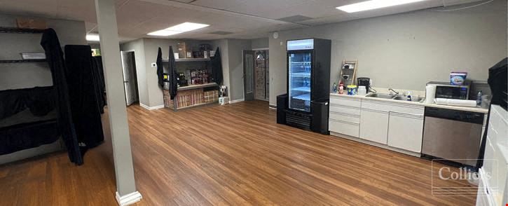 ±2,343 to ±7,127 SF Flex Space Located off William Hilton Parkway