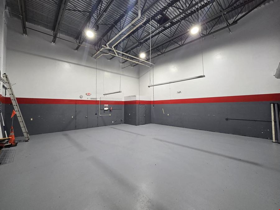 Industrial Flex Space | Corner Unit
