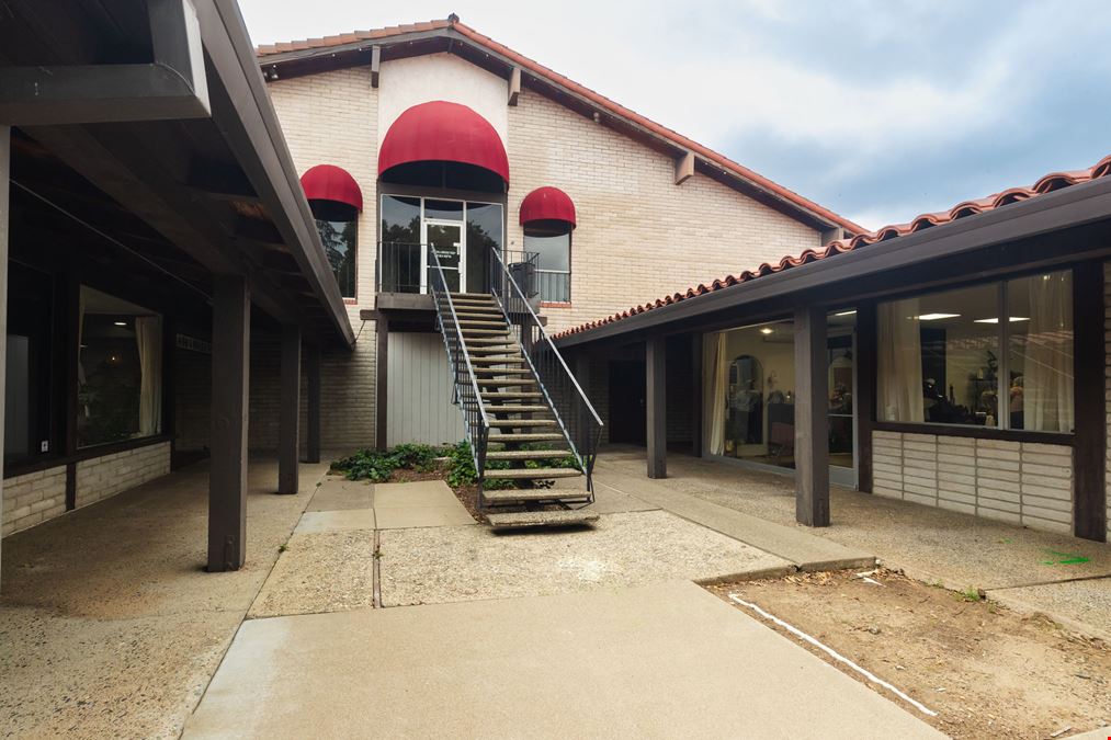 Lofts at Cypress Square