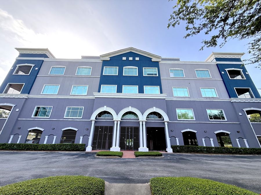 1743 Park Center Dr