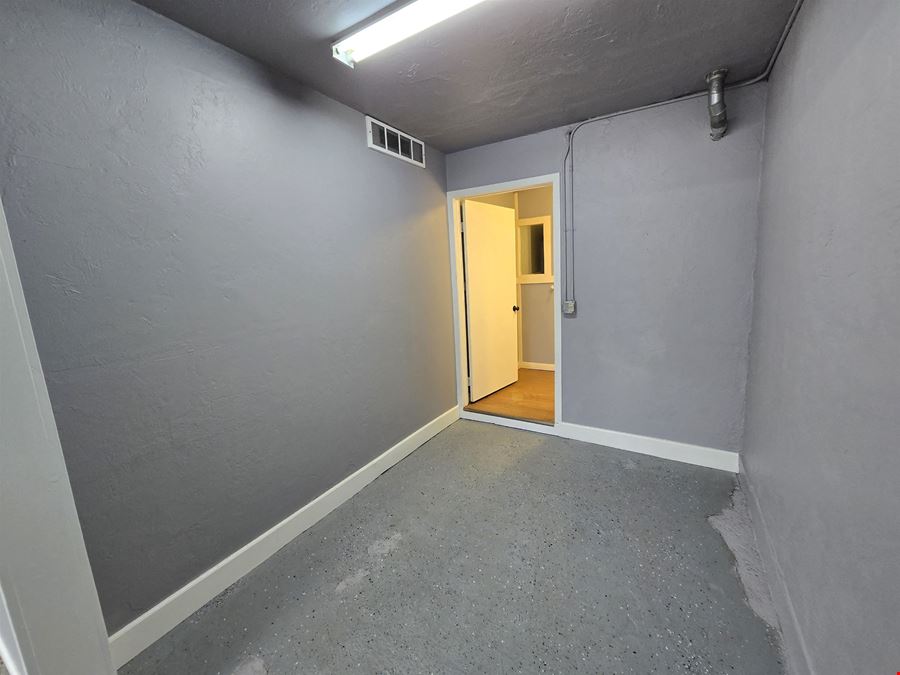 3258 F Rd