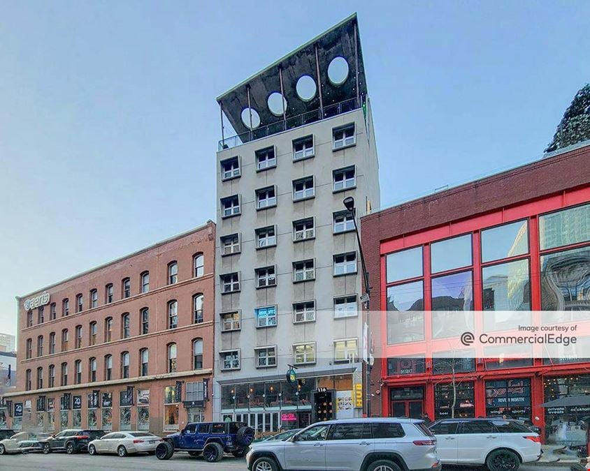 116 West Hubbard Street