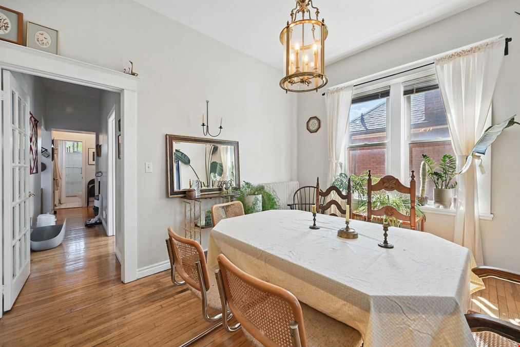 55 Barton Street West