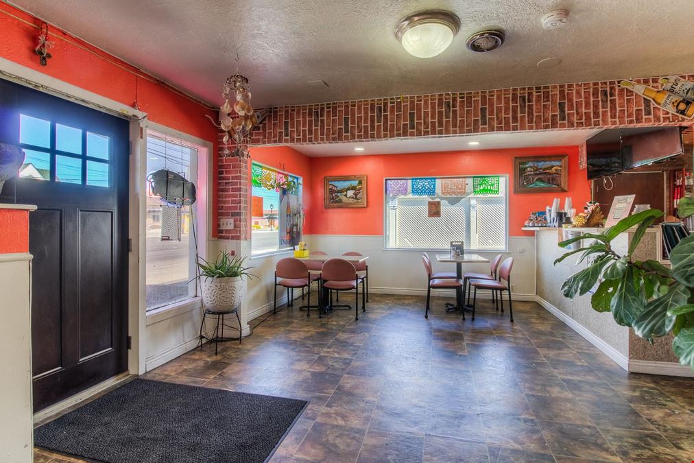Mixed-Use Property with 4 Retail Spaces in Yakima, WA