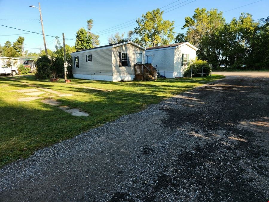 Pleasant Lake Mobile Home Community