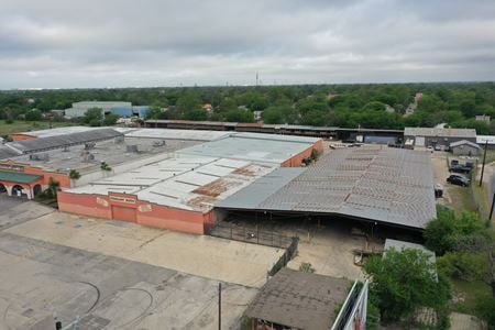 Preview of Industrial space for Rent at 1547 S Zarzamora St
