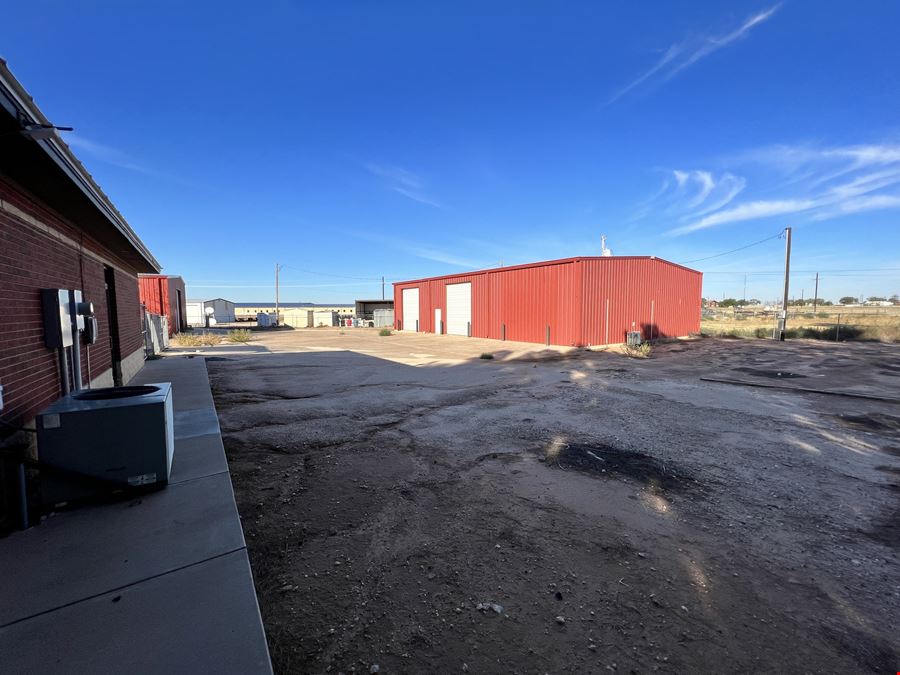 1105 W FM 300 - Levelland Flex Industrial