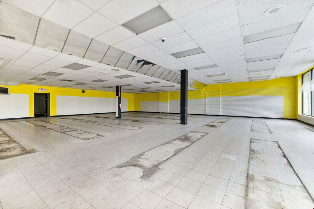 New Castle Freestanding Retail Building For Sale