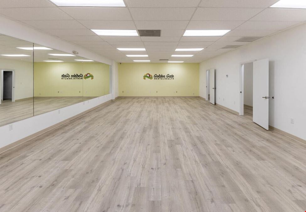 900 Park Centre Blvd