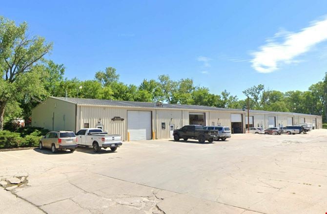 Preview of Industrial space for Rent at 6455 S 86th Cir