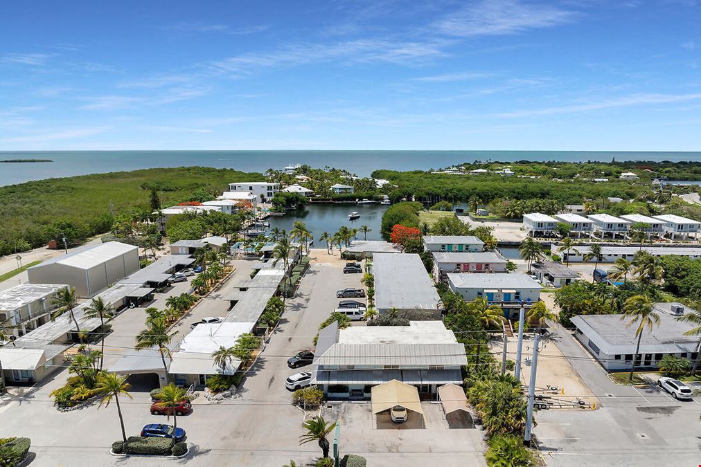 7070 Overseas Hwy