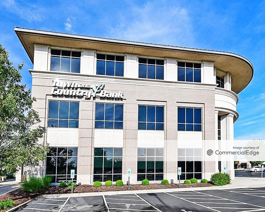 303 Fountains Pkwy