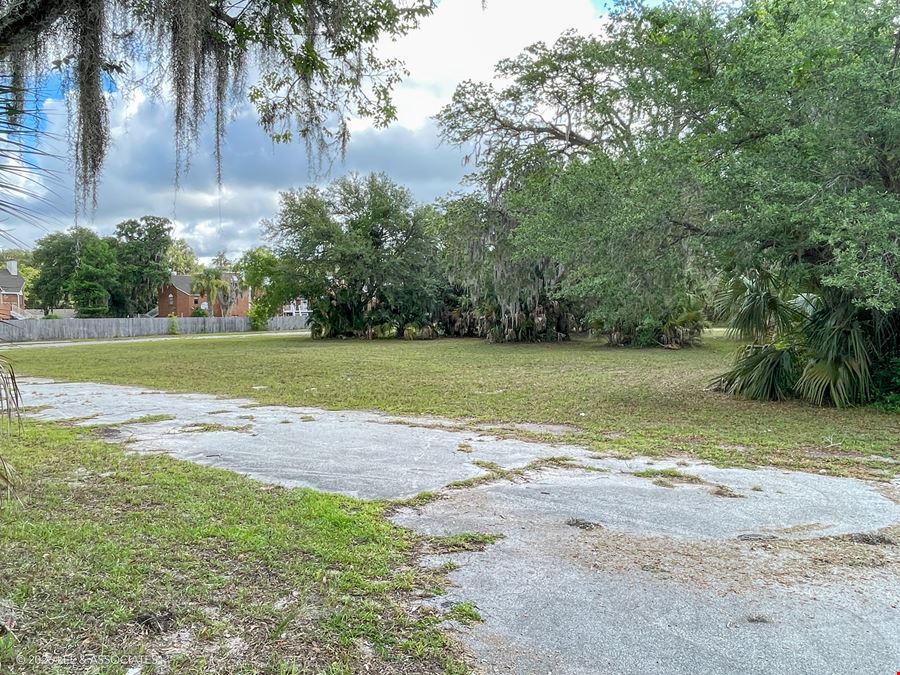 Two Adjacent Parcels | 4.69± Acre Redevelopment Opportunity - SW 13th Street & Williston Road