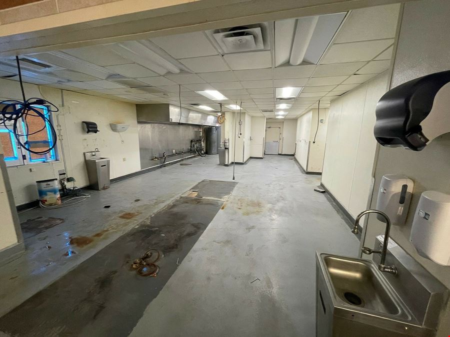 Freestanding QSR for Lease