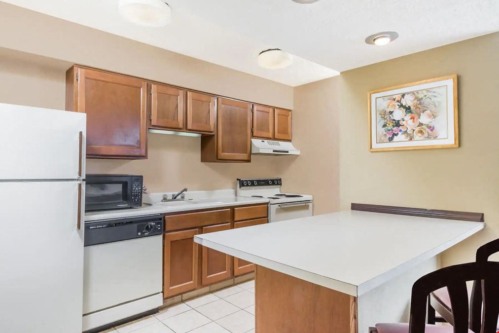 Hawthorn Suites - Columbus, OH